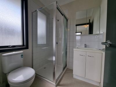 2/4 Hilltop Avenue, Clayton, VIC 3168, Australia