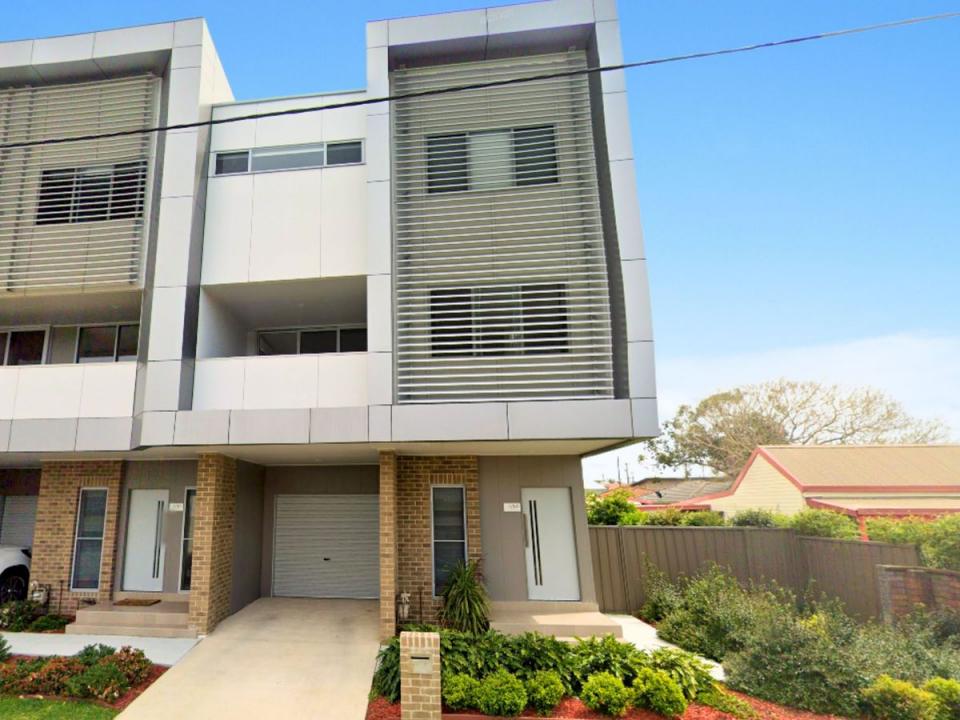 1/8a Bourke Street, Adamstown, NSW 2289, Austrália