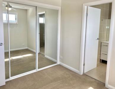 1/8a Bourke Street, Adamstown, NSW 2289, Austrália