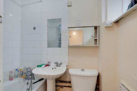 Bath Road, HOUNSLOW, United Kingdom