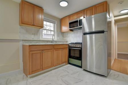 30 Trull , 1, Boston, Massachusetts 02125, USA