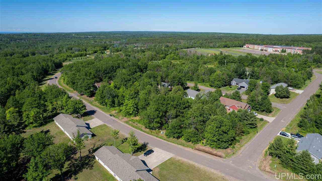 TBD 4 Portage, Hancock, Michigan 49930, États-Unis
