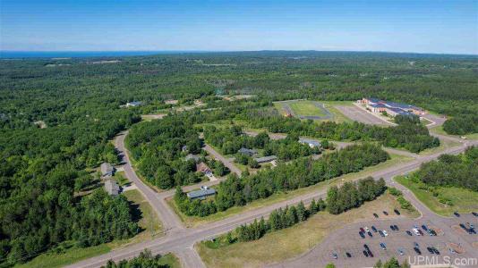TBD 4 Portage, Hancock, Michigan 49930, États-Unis