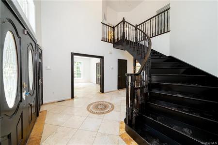 81 Somerset Drive, Yonkers, ניו יורק 10710, ארצות הברית של אמריקה