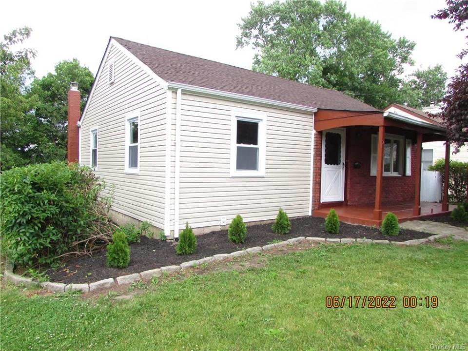 2 Leffingwell Place, New Rochelle, New York 10801, USA