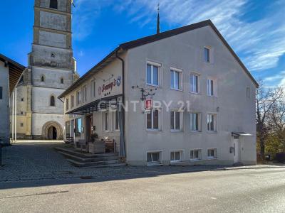 Marktplatz 3, Schnaitsee, Bayern 83530, Германия