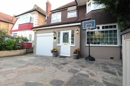 Gainsborough Road, New Malden, Великобритания