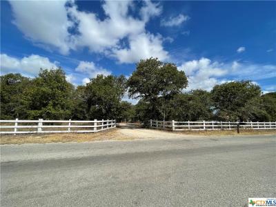 1060 Vivroux Ranch Road, Seguin, Texas 78155, USA