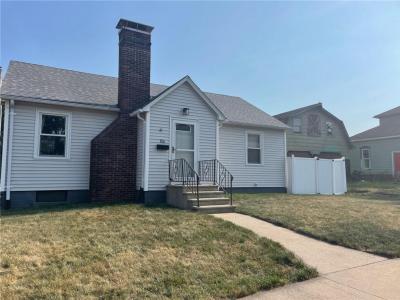 816 Armory Avenue, Chariton, Iowa 50049