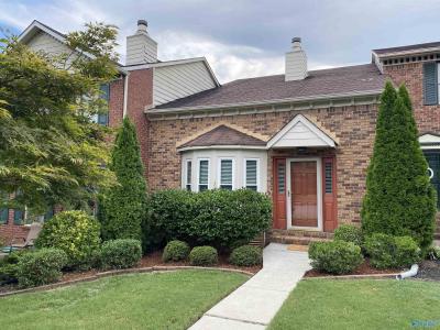 230 West Lake Circle, Madison, Alabama 35758, USA