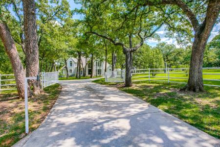 918 Old Decatur Road, Decatur, Texas 76234, USA