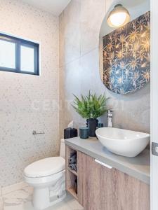 Av Cuahutemoc Sur 7736-1,, Tijuana, Baja California 22635, Mexico