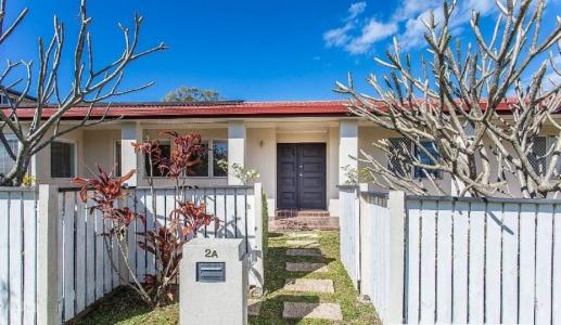 2a Daniel Court, Scarborough, QLD 4020, Australia