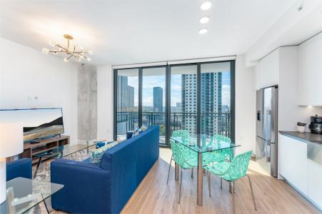 650 2nd Ave NE (Studio), Miami, 佛罗里达州 33132, 美国