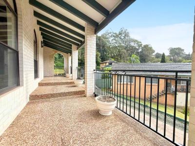 19 Nesbitt Close, Kotara, NSW 2289, Úc