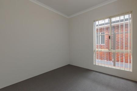 2/7B Bromley Street, Beckenham, WA 6107, Australia