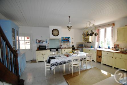 Lassay Les Chateaux, Pays de la Loire 53110, France