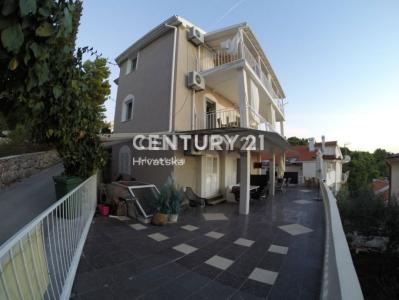 Sibenska, Primošten, Šibensko-kninska Županija 22202, Croatia