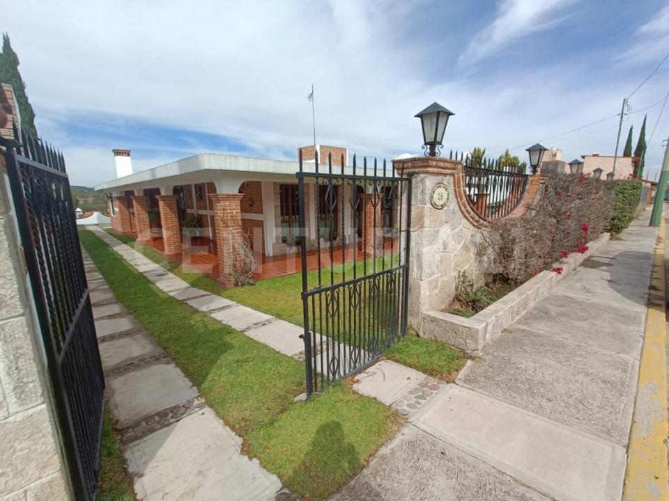Single Family House For Sale, Viña Tondonia 28, Tequisquiapan Querétaro