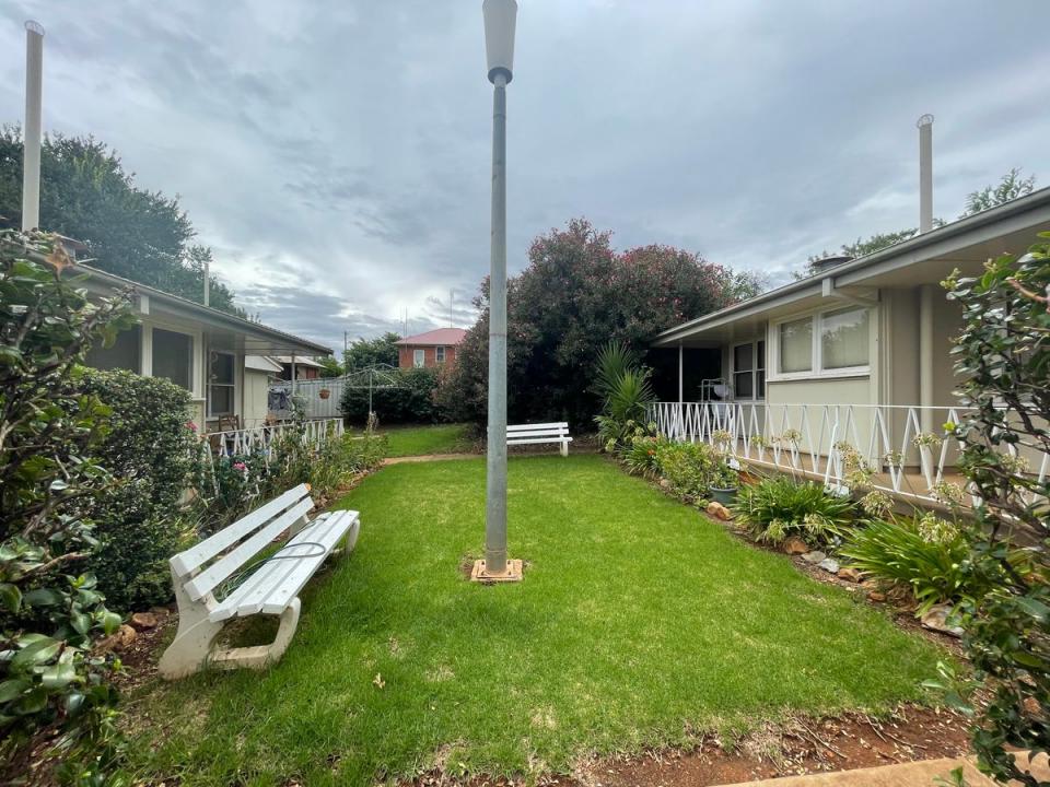 6/12 Gallop Avenue, Parkes, NSW 2870, Australia