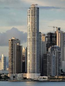 PH The Point , Punta Paitilla Ciudad De Panamá, Panama 00001, Panama