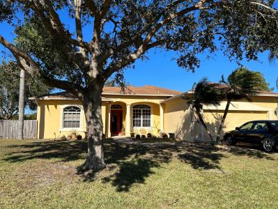2701 SE Bishop Ave, Port Saint Lucie, Florida 34952