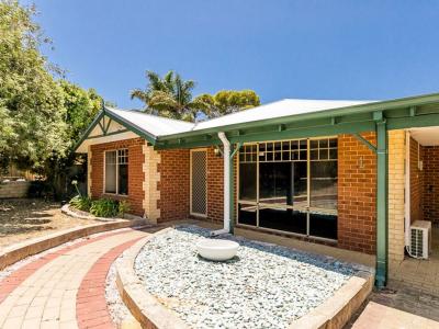 1 Pridmore Glen, Clarkson, WA 6030, Australia