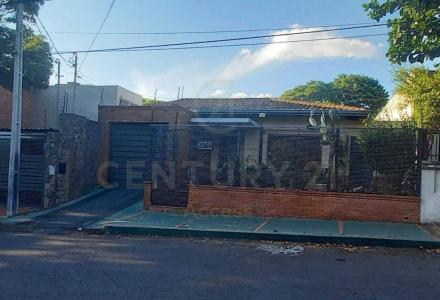 Orihuela 2066 , Sajonia, Asunción 00001, Le Paraguay