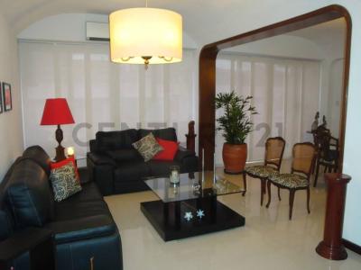 Santa Monica Ph Santa Monica, Caracas, Distrito Capital 1040, Venezüella