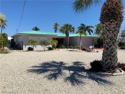 5455 Avenida Pescadora, Fort Myers Beach, Florida 33931