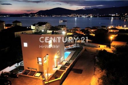 4 ožujka, Okrug, Splitsko-dalmatinska Županija 21223, Croácia