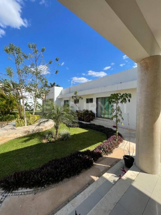 Single Family House For Sale, Mérida Yucatan 97300 Mexico