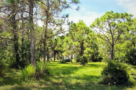 8761 Stringfellow Road, St James City, Florida 33956, USA
