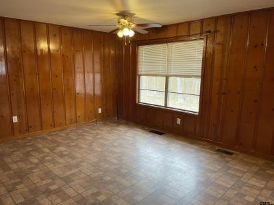 301 S Howison, Bogata, Texas 75417