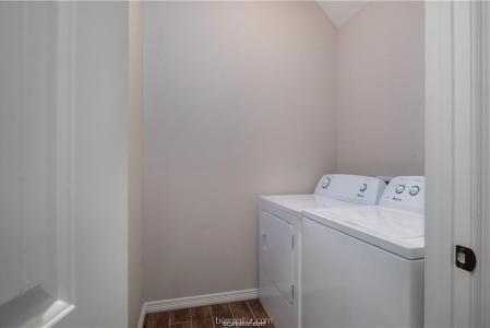 304 Cooner St #a Street , A, College Station, 텍사스 77840, 미국