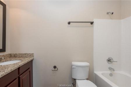 304 Cooner St #a Street , A, College Station, 텍사스 77840, 미국