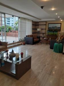 Av. Nivaldo. Conjunto Residencial Estancia Real, Caracas, Distrito Capital 00001, 委內瑞拉