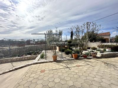 Malinska, Malinska, Primorsko-goranska Županija 51511, Slovenia