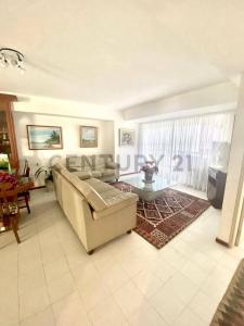 AVENIDA LA PLAYA, URBANIZACIÓN CARIBE, EDIFICIO PALMA REAL,, Caraballeda, La Guaira 1165, Venezuela