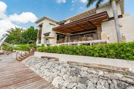 Puerto Cancun Gran Puerto,, Cancún/Benito Juárez, Quintana Roo 77500, Mexico