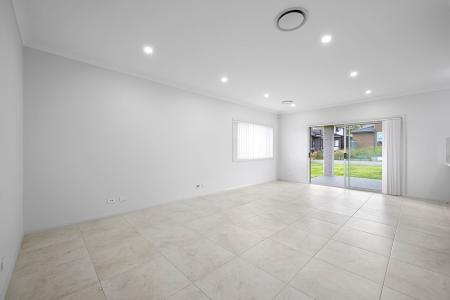 13 Trehearne Loop, Austral, NSW 2179, 澳大利亚
