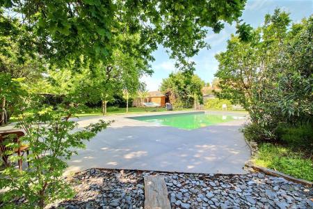 Eysines, Aquitaine 33320, France