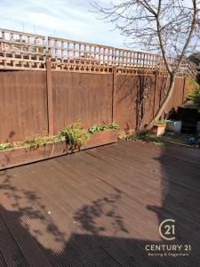 Bushgrove Road, DAGENHAM, United Kingdom
