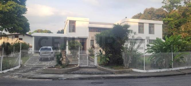 Avenida Lago de Maracaibo y Laguna de la Restiga Quinta Silvia, Caracas, Miranda 1080, Venezuela