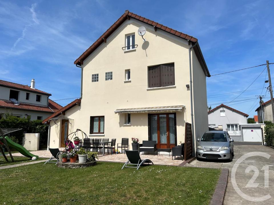 Pontault Combault, Île-de-France 77340, Pháp
