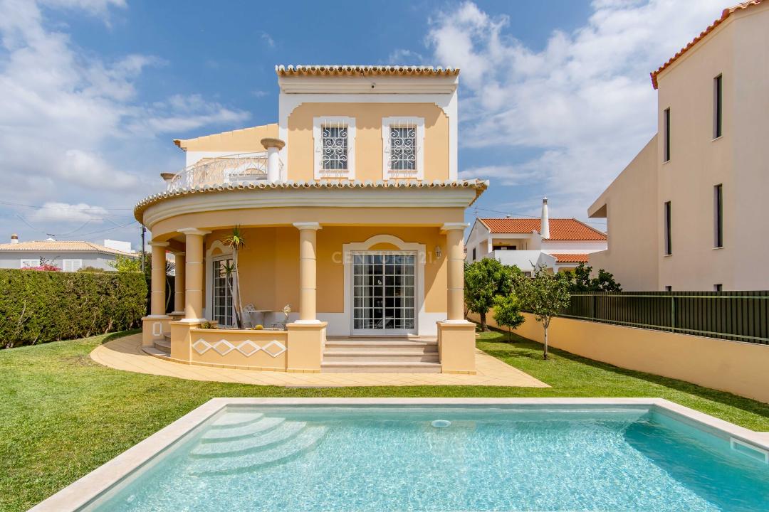 Single Family House For Sale, Portimão (Algarve) Faro (Algarve) 8500