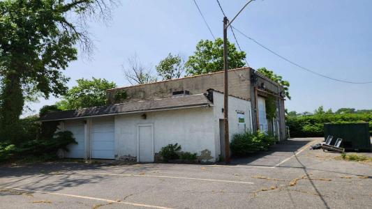 165-171 River Rd., North Arlington, New Jersey 07032, USA