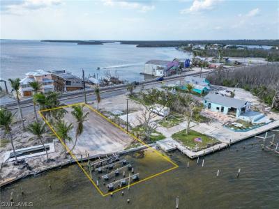 4225-4227 Pine Island Road NW, Matlacha, Florida 33993, USA