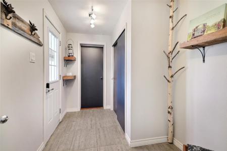 93-98 Ch. Ridge, Stanbridge East, Québec J0J 2H0, Canada
