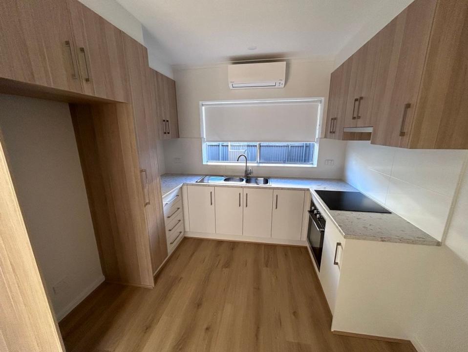 2/23 Victoria Street, Glandore, SA 5037, 澳洲